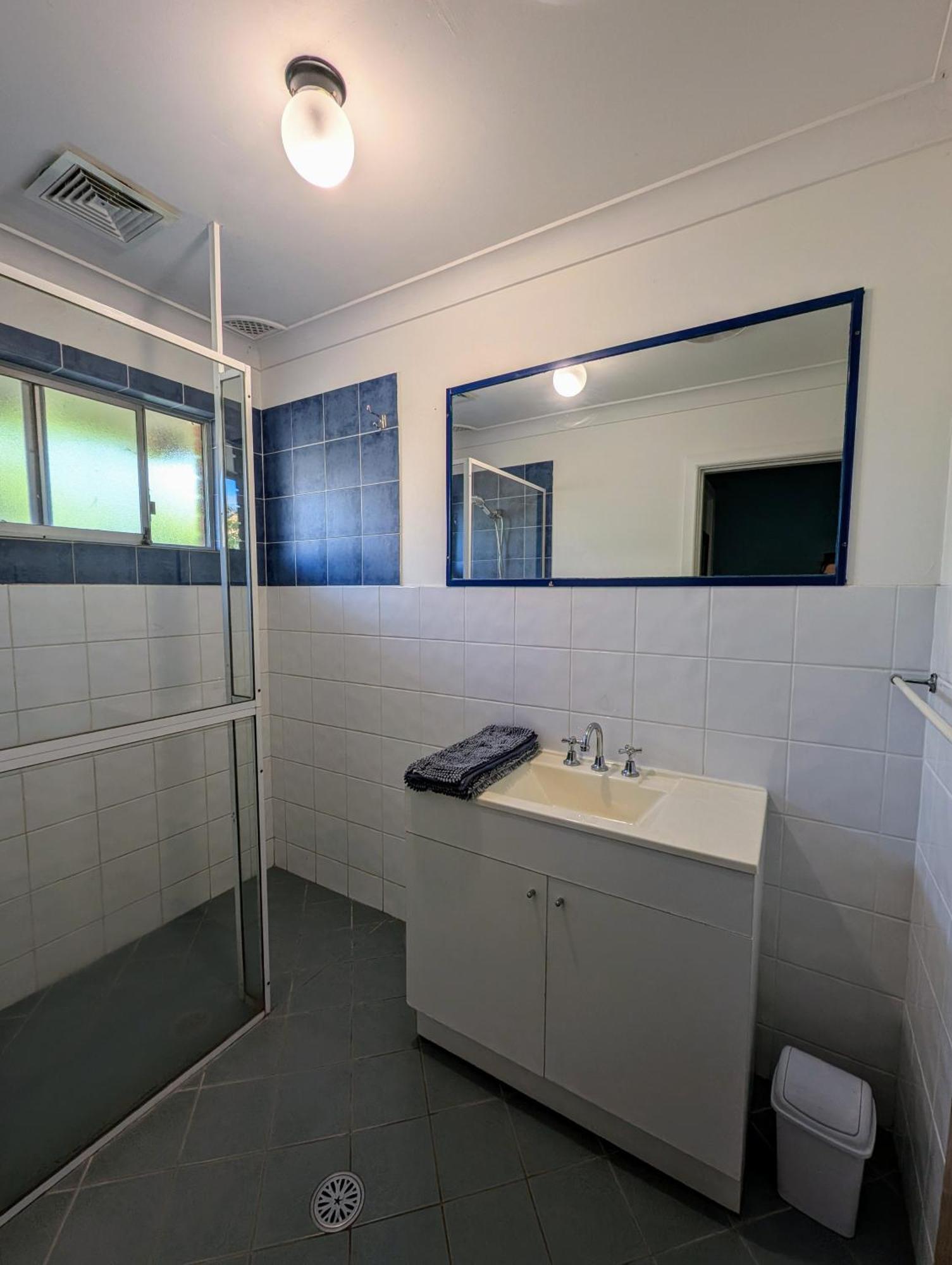 Ozzie Pozzie Backpackers Hostel Port Macquarie Bagian luar foto